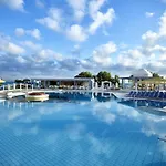 Oya Resort 5*