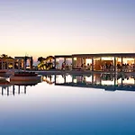 Oya Resort 5*