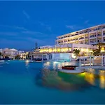 Semesteranläggning (resort) Oya
