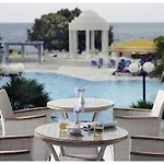 Semesteranläggning (resort) Oya